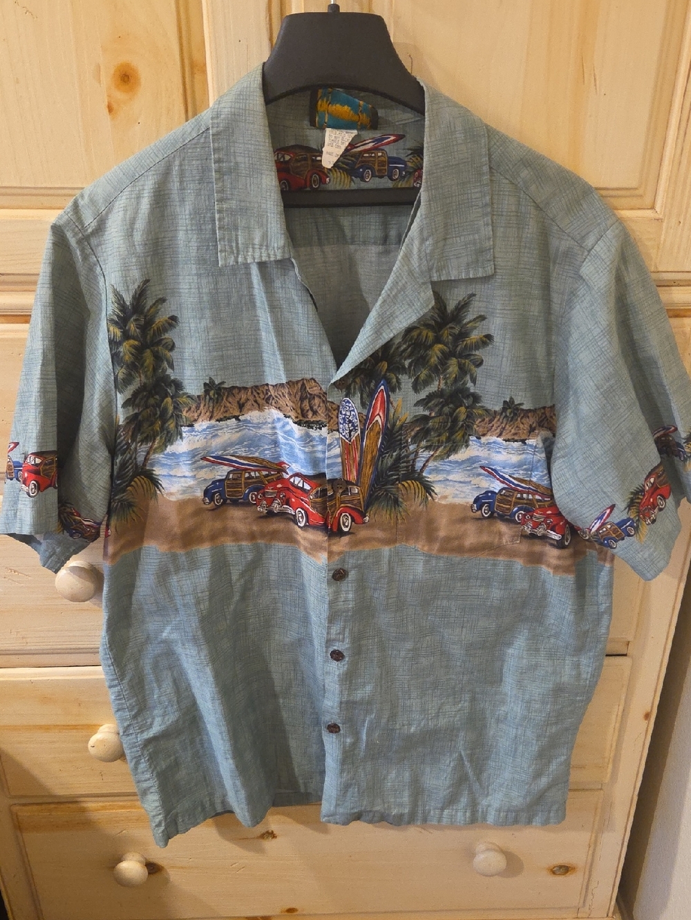 Men's Casual Short-Sleeve Camp Shirt - Light Teal Beach Scene